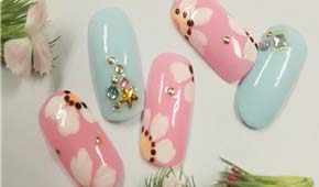 广州学做美甲哪里好？广州金沙学院怎么样？