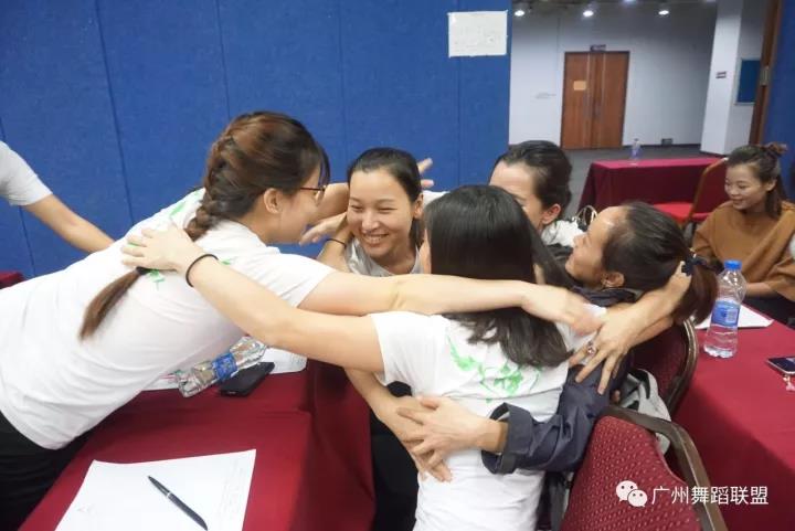 瑜曼伊人團(tuán)隊(duì)復(fù)制第三次落地啟動(dòng)大會(huì)回顧