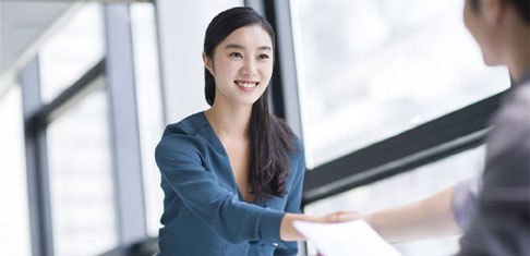 就业**配图 就业**配图