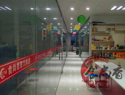 廣州校區(qū)后廚通道