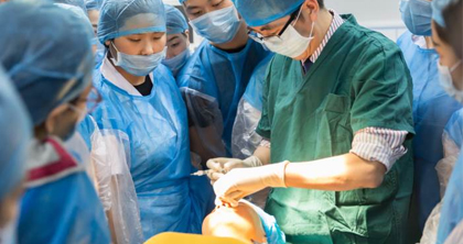 微整形手术培训班配图