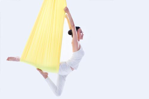 空中瑜伽 空中瑜伽