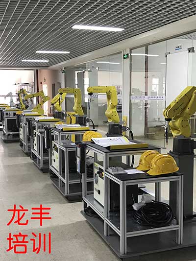 工业机器人设备