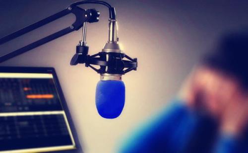 播音與主持藝術(shù)專(zhuān)業(yè) 播音與主持藝術(shù)專(zhuān)業(yè)