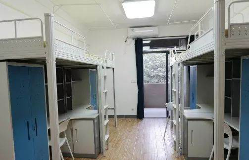 學(xué)校環(huán)境 學(xué)校環(huán)境