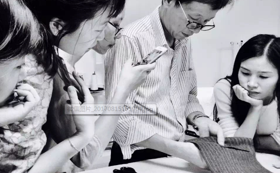 男女时装定制 男女时装定制