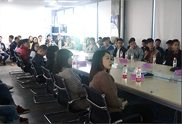 定期举办招聘会