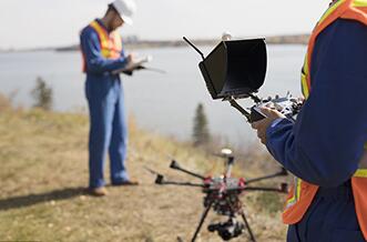 创建团队，从事航拍、植保、 电力行业等行业应用