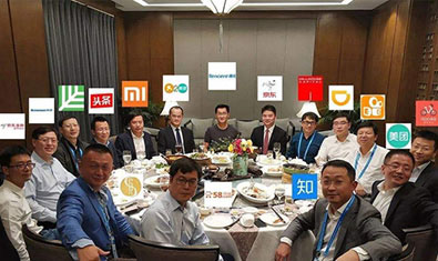 汇集顶尖人脉，进入高端商圈。改变命运的关键就是改变圈子。