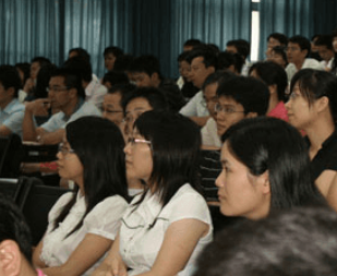 华师平面设计理论课堂