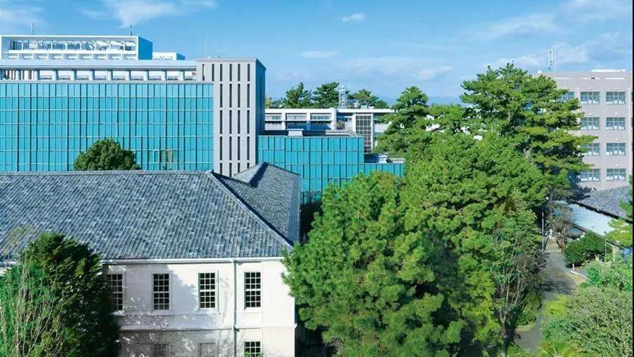 廣州櫻花日語與你分享一家以研究人文社科為主的綜合性大學(xué)！