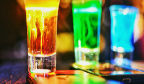 广州978酒坊开设了哪些课程？