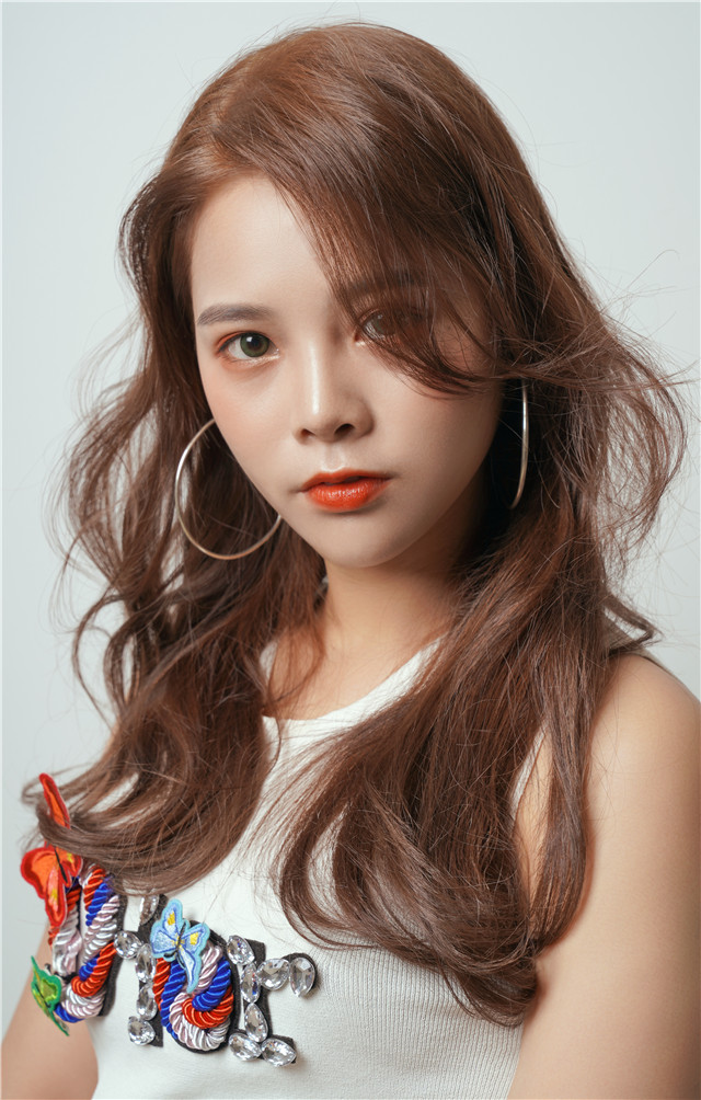 学校菲菲美发作品