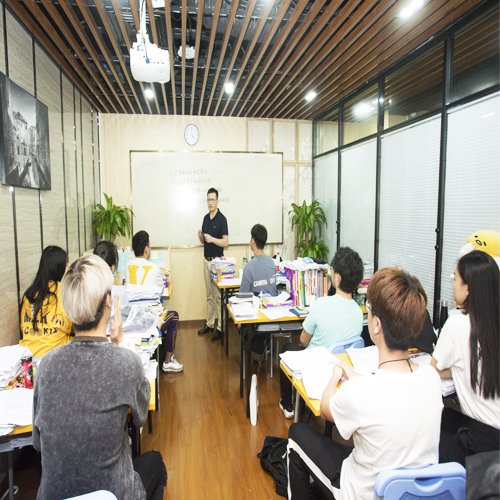 艺考文化课全日制冲刺班 艺考文化课全日制冲刺班