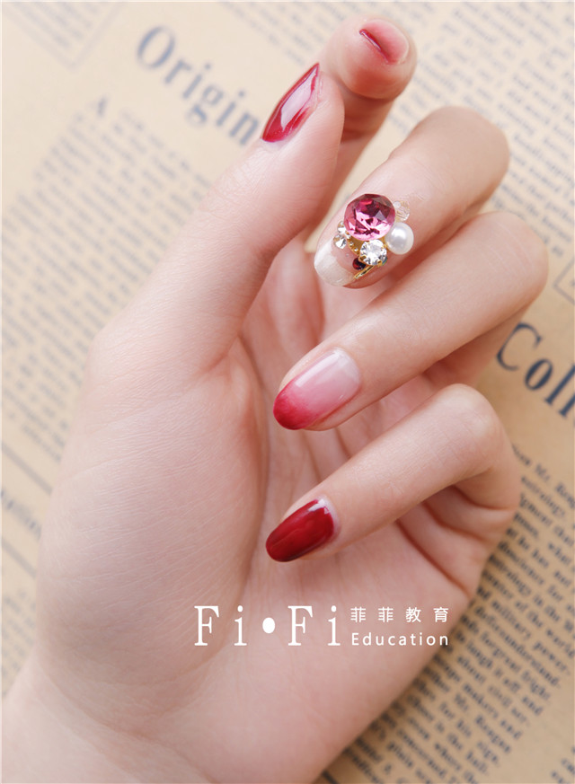 学校菲菲美甲作品