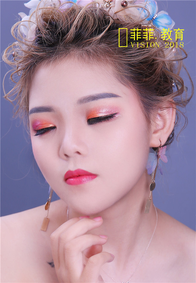 学校菲菲纹绣作品