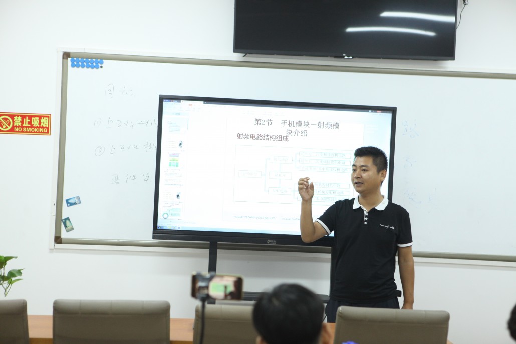 高端的教学环境，满意的就业薪资