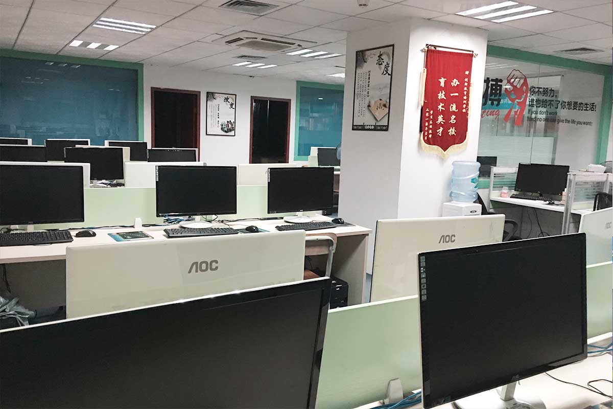 干净整洁的培训环境