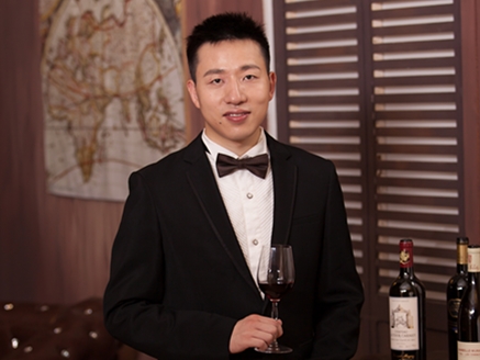 “美酒萨摩耶”萨萨老师