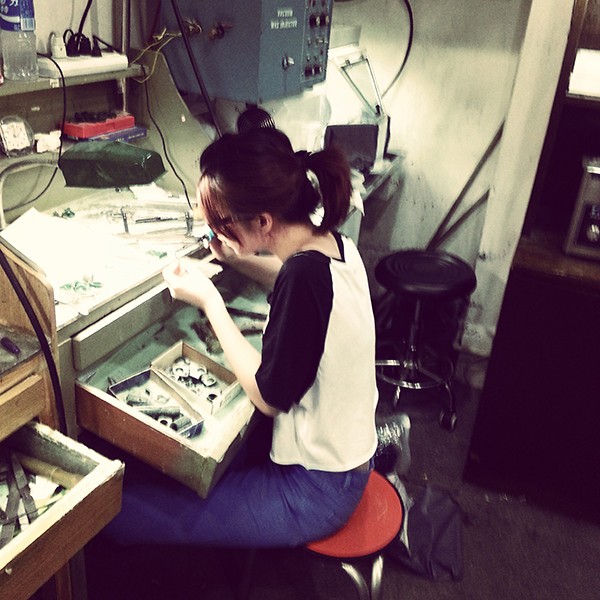 201602160806041-140H51U9355Y