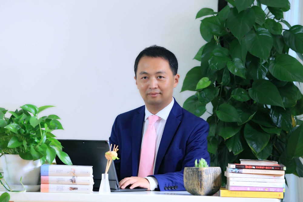 于中连 于中连