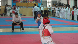 初中部拳击比赛