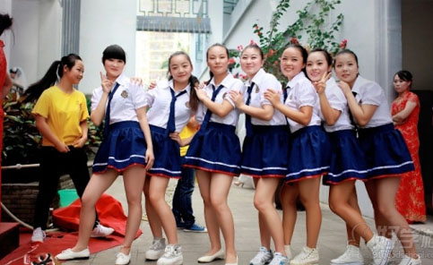 深圳花容道美容化妆美甲培训学校 深圳花容道美容化妆美甲培训学校