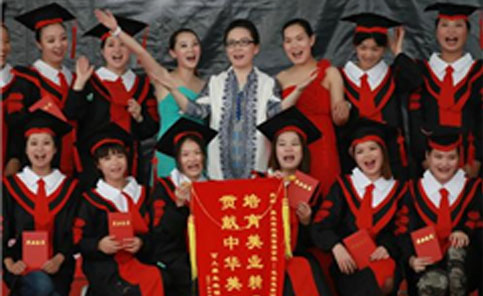 深圳花容道美容化妆美甲培训学校 深圳花容道美容化妆美甲培训学校