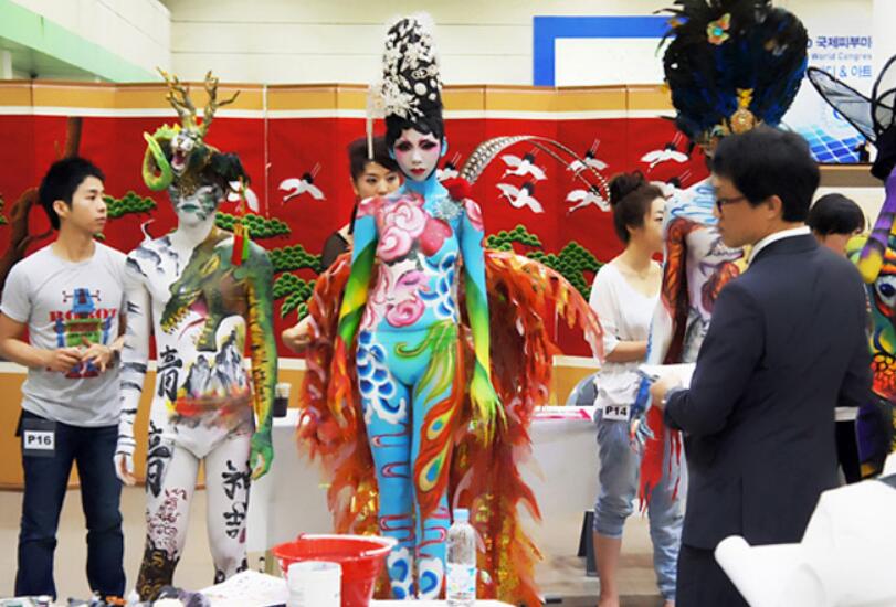 学员赴韩国参加第60届造型大赛