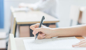 艺考比普通高考容易吗？艺考可以选择什么专业？