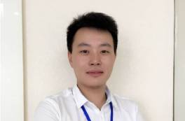 向浩鑫老師 向浩鑫老師