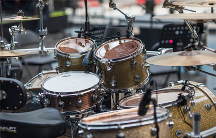 架子鼓简介 架子鼓简介