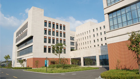 基地側(cè)面 基地側(cè)面