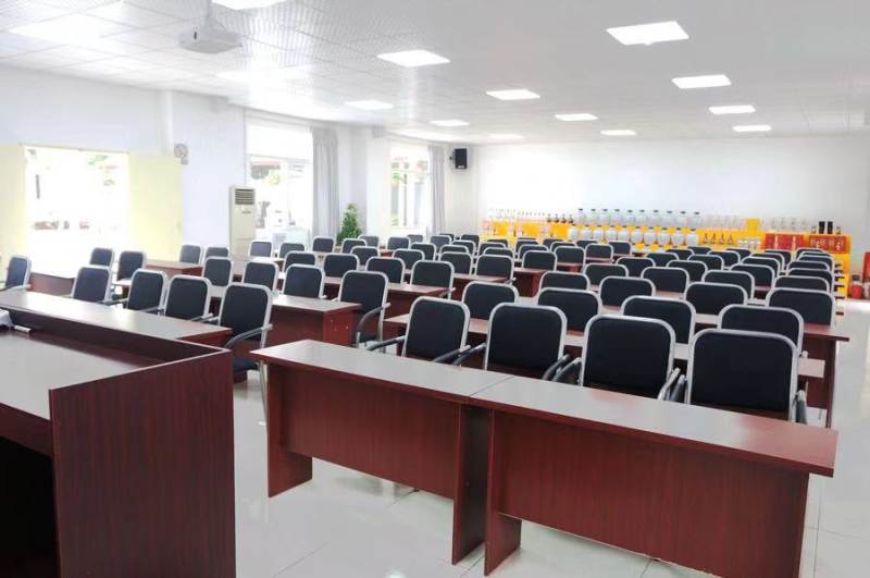 成都天府名优酿酒