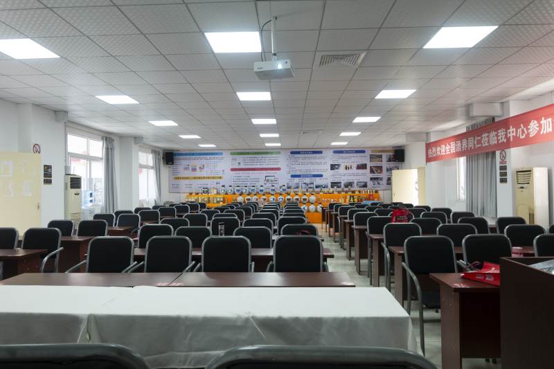 成都天府名优会议室