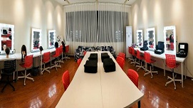 成都桦妆造型艺术学校化妆台