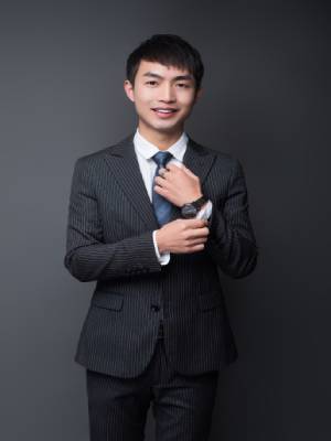 胡粵 (1) 胡粵 (1)