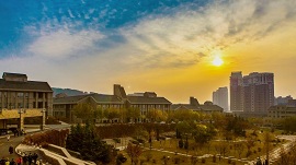 东软睿

道成都东软学院落日