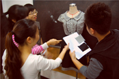 东莞拓普服装设计学校 服装材料上课学习