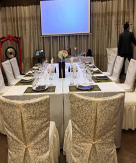 东莞978葡萄酒学院  会议室