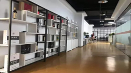 香港亞洲商學(xué)院東莞分校-過道 香港亞洲商學(xué)院東莞分校-過道