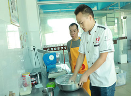 东莞精美蛋糕培训 基础实操