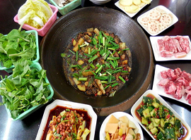 FK[E8E]_DV{T2@WU6OB9_]Q