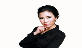 高级化妆师：王老师