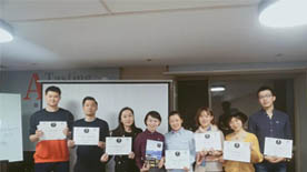 德斯汀安-毕业证书