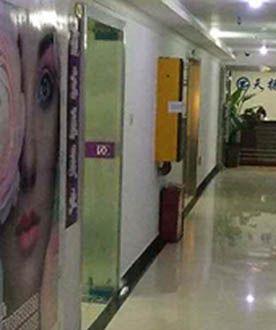 成都东辰美妆-学校走廊