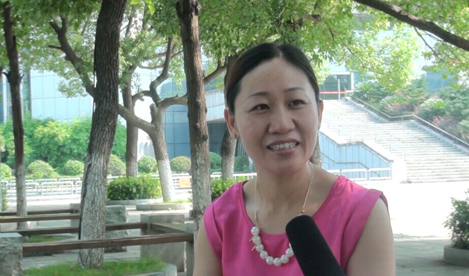 老师 (1) 老师 (1)