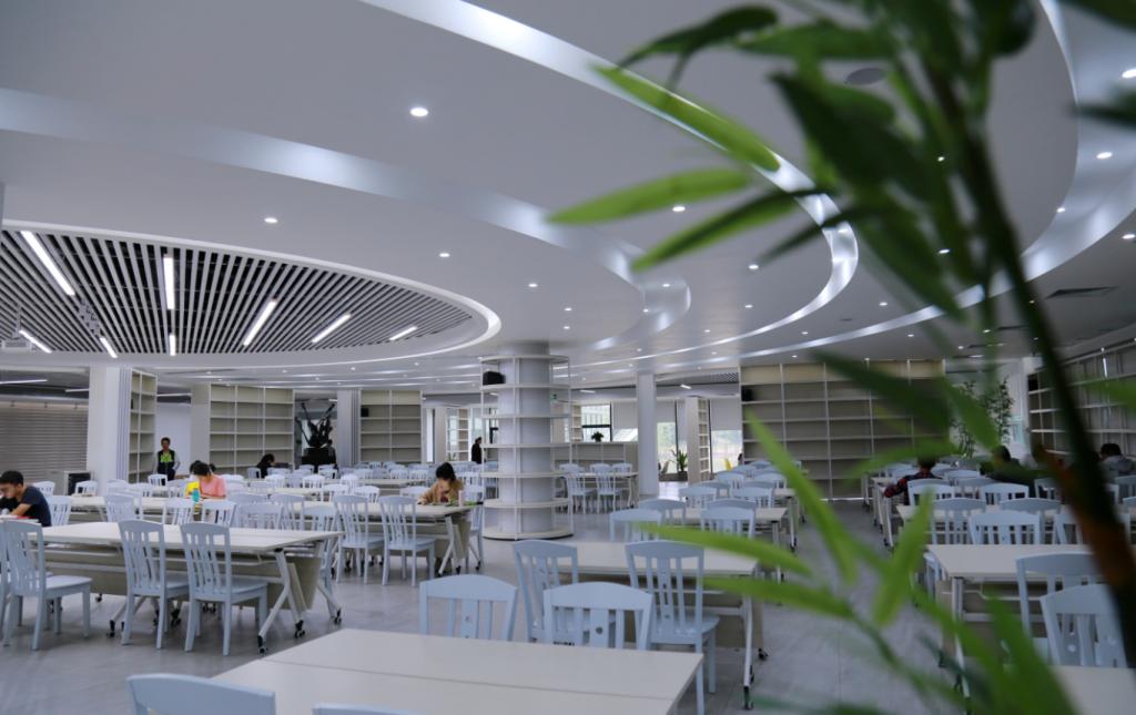 广州工商学院三水校区 图书馆 广州工商学院三水校区 图书馆