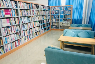 广州市实验技工学校 图书馆 广州市实验技工学校 图书馆