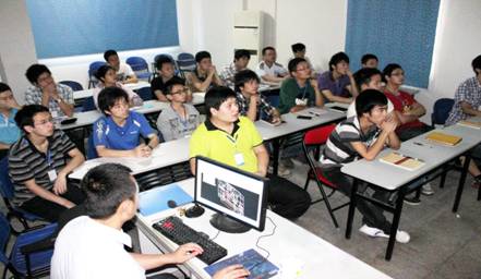 UG模具设计教学现场 UG模具设计教学现场